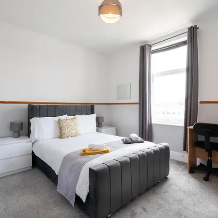 Сasa de vacaciones Spacious 4br, Parking, Near Centre, Accommodates 8 Sheffield
